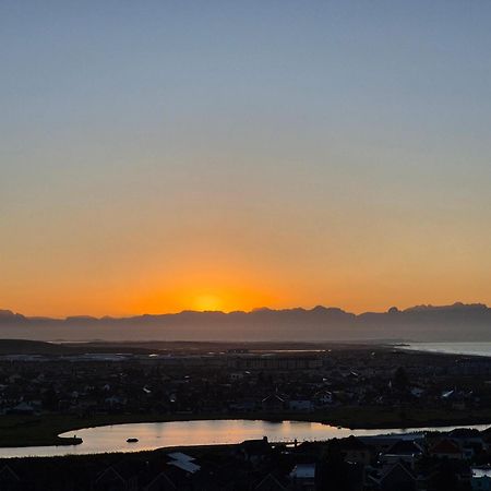 Bluebottle Guesthouse Muizenberg Esterno foto